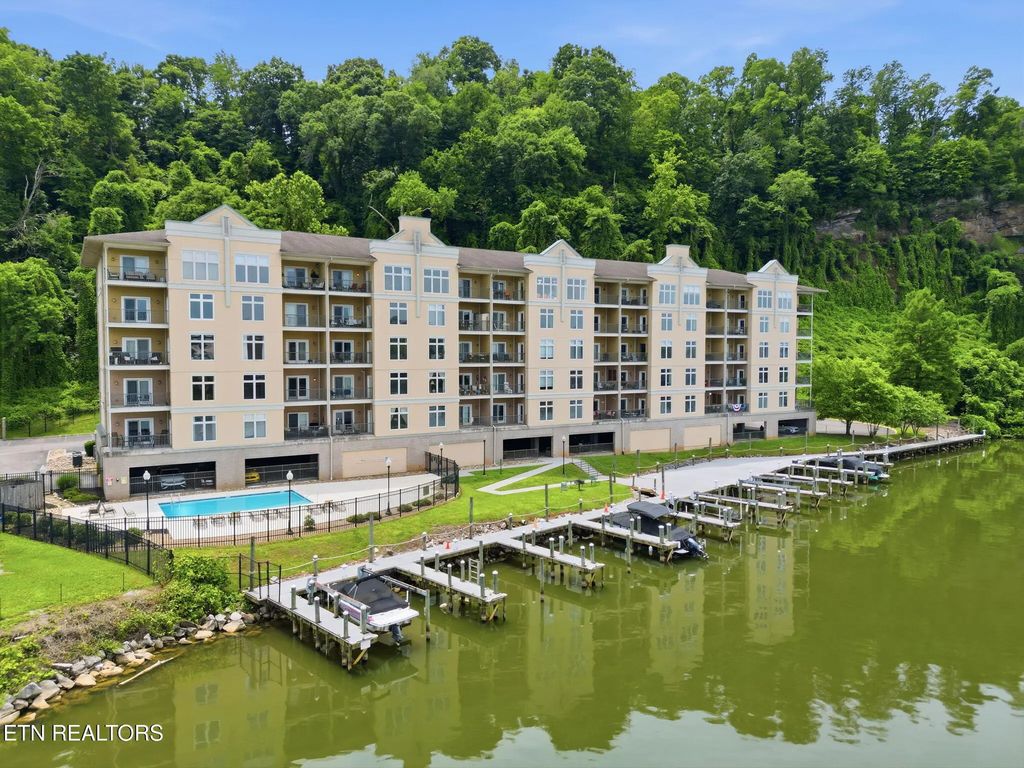 3001 River Towne Way 407, Knoxville