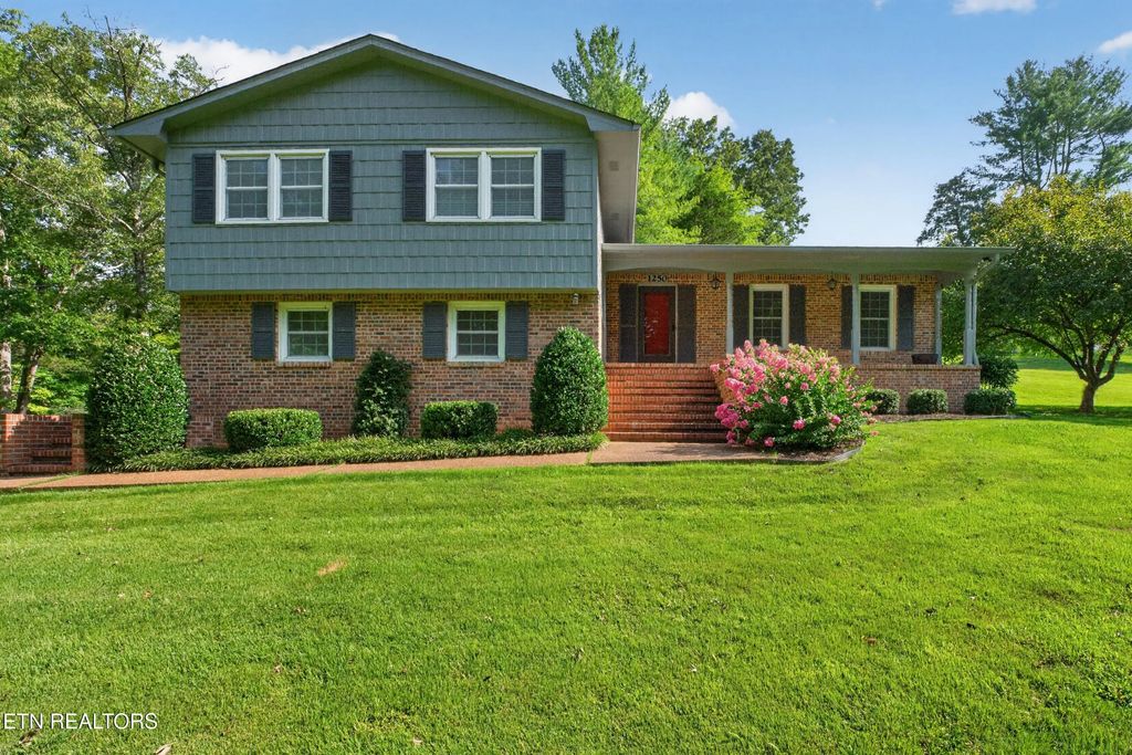 1250 Charles St, Cookeville