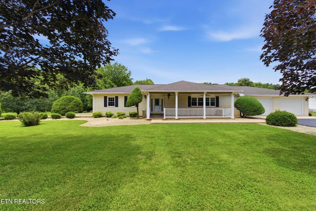 788 Old Jamestown Rd, Helenwood