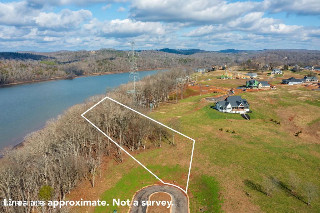2198 Mockingbird Lane, Loudon