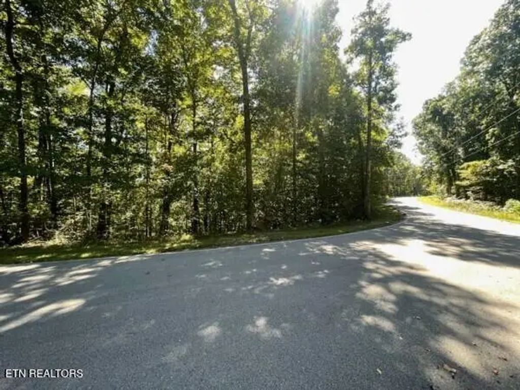 Coves Point Rd, Sparta