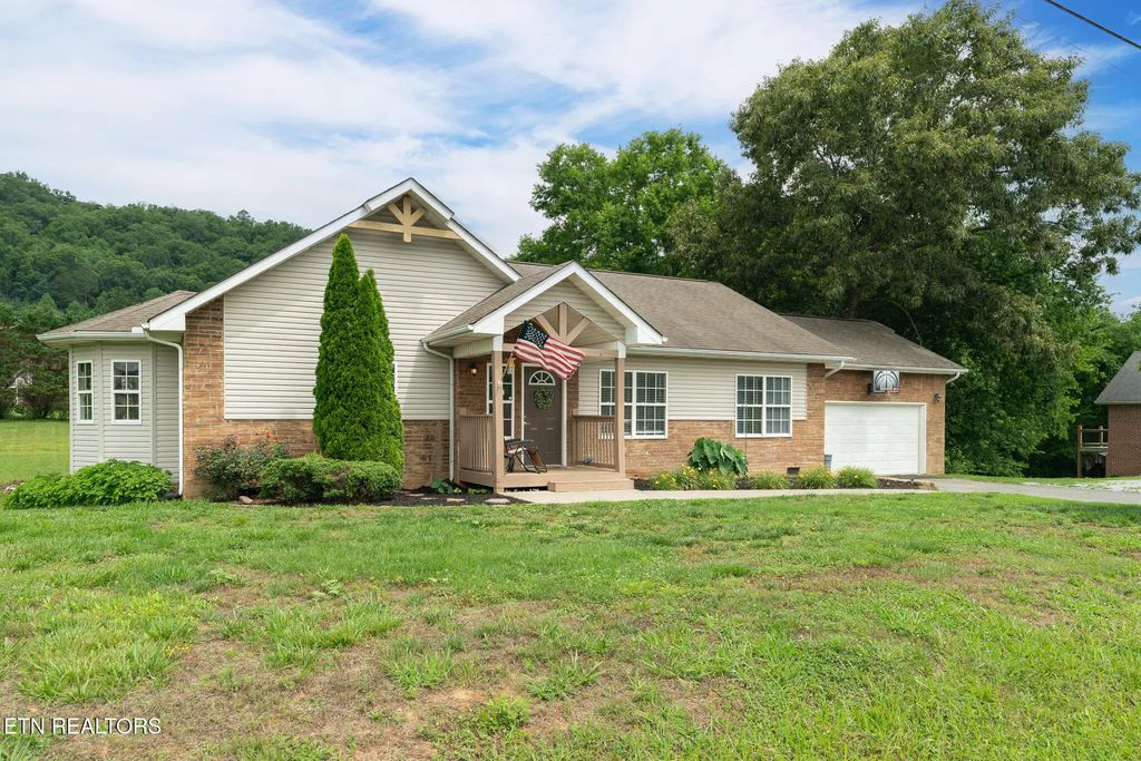 2059 Creswell Rd, Seymour