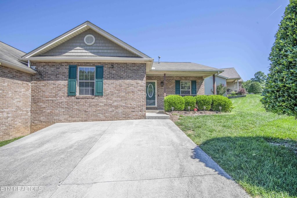 8109 Pepperdine Way, Knoxville
