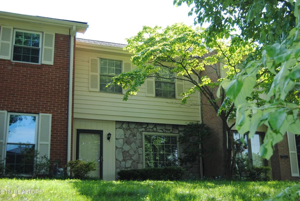 7914 Gleason Drive 1038, Knoxville