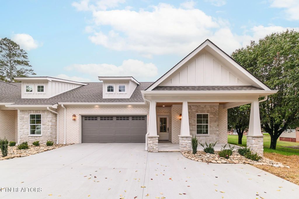 111 Alpine Drive, Clinton