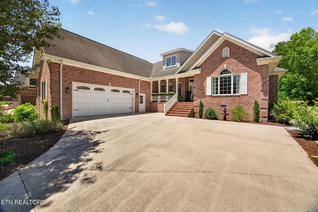 211 Tomlon Rd, Crossville
