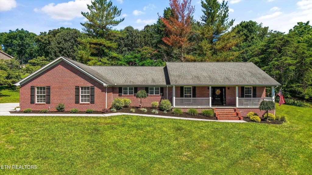 1806 Paul Drive, Jefferson City