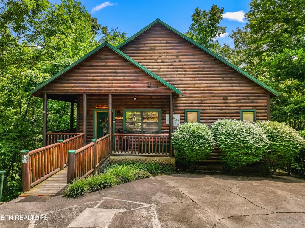 1820 Skyhawk Lane, Sevierville