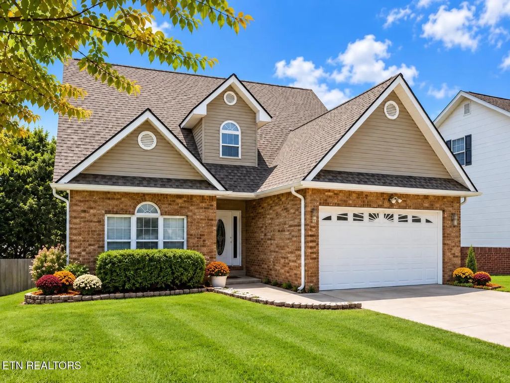 242 Fyke Drive, Athens