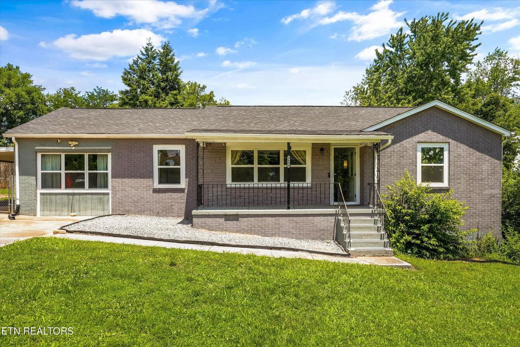 5604 Kentwood Rd, Knoxville