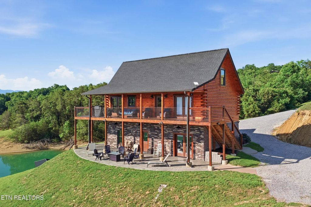 375 Perry Branch Way, Sevierville