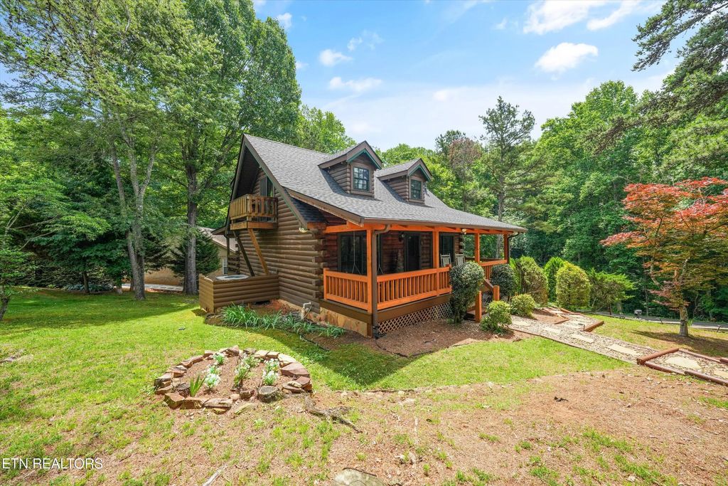 1408 Tomahawk Tr, Maryville