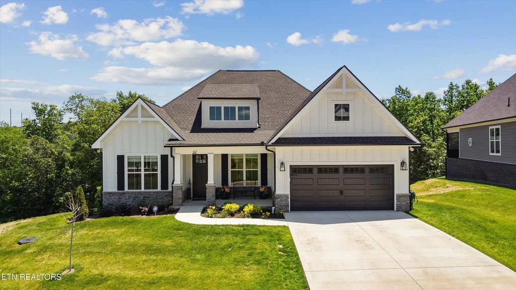 247 Bittersweet Lane, Lenoir City