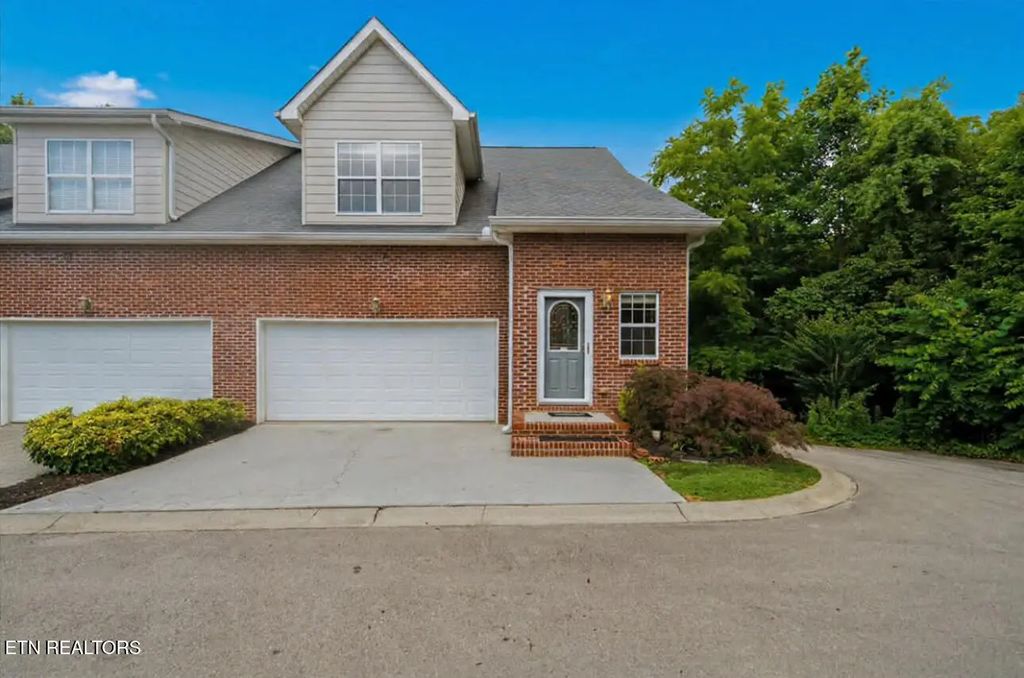8601 Ashbourne Way, Knoxville