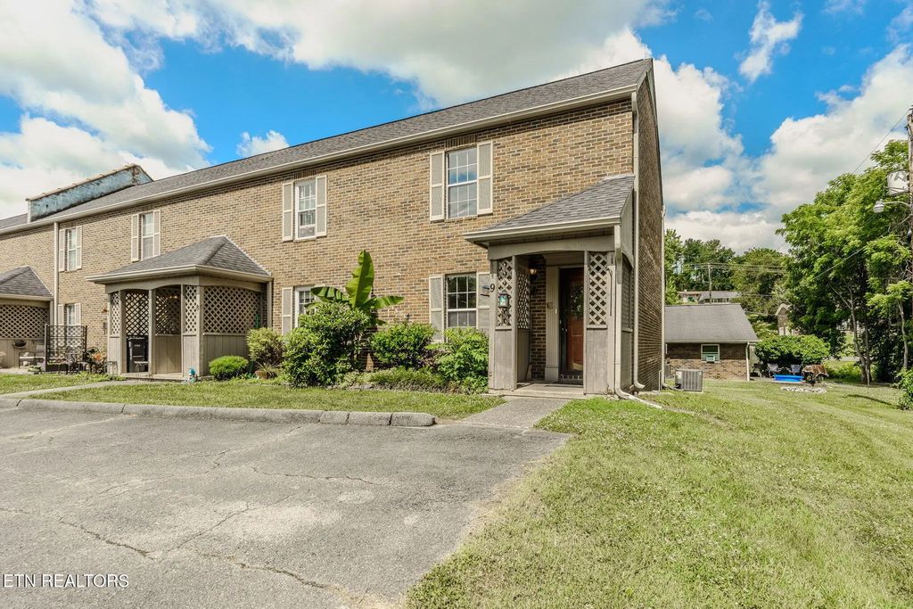 405 Eastley Court #9, Kingsport