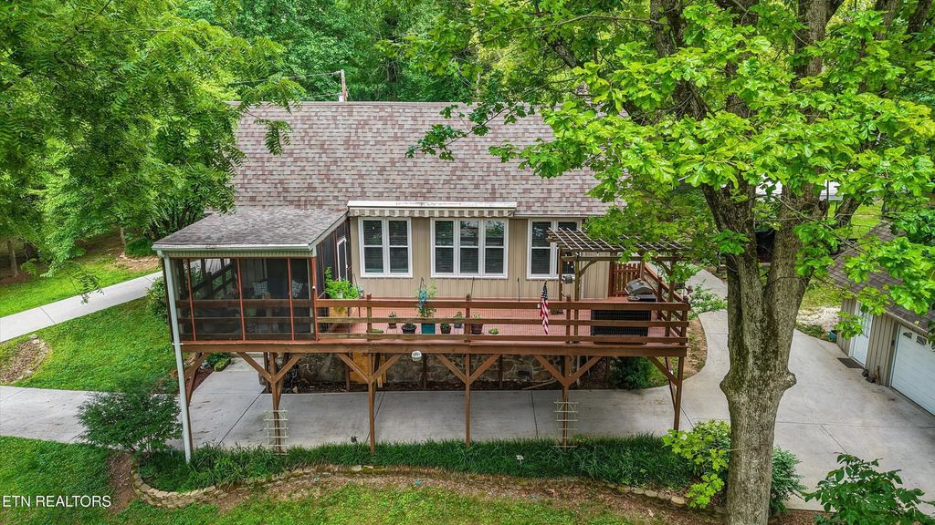 131 Shore Loop, Andersonville