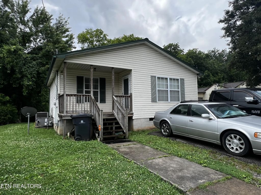 3321 Thomas St, Knoxville