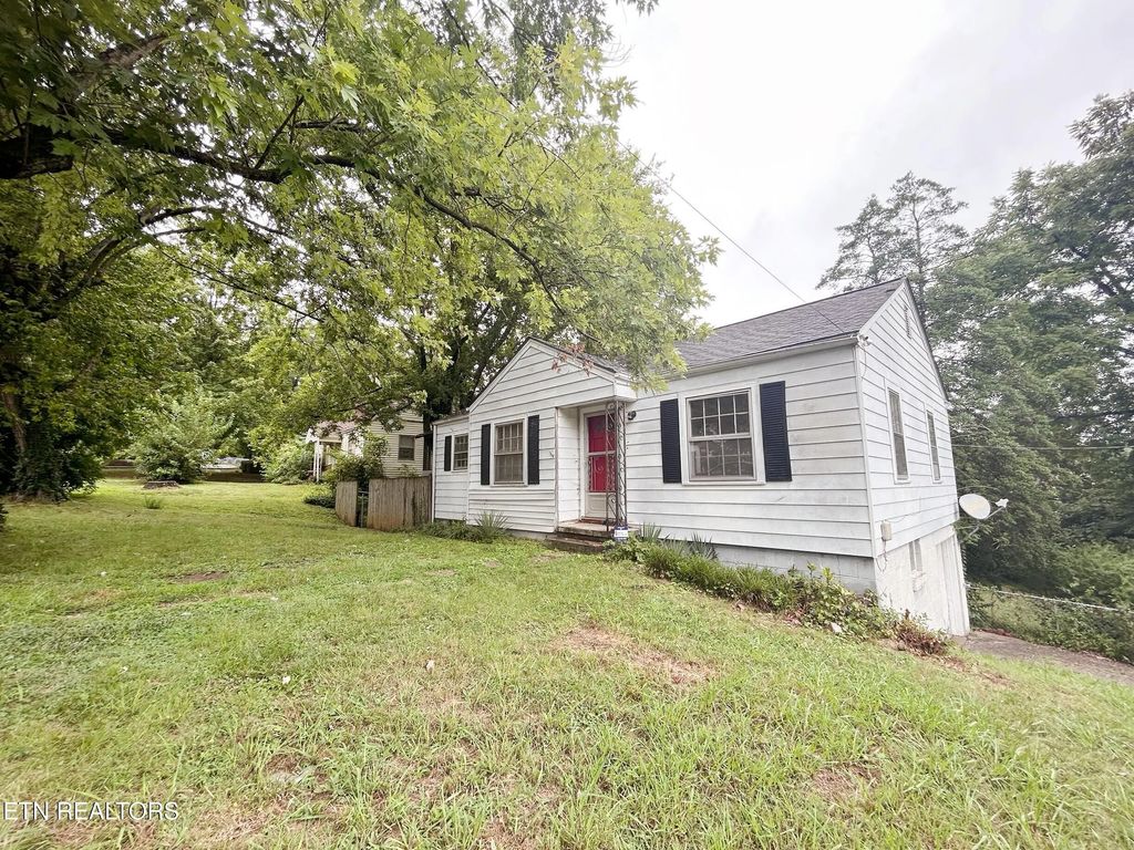 2500 Brice St, Knoxville