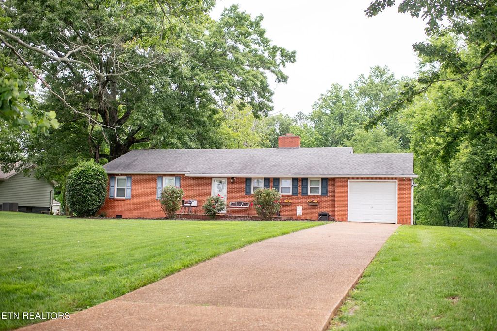 819 Keith Lane, Athens