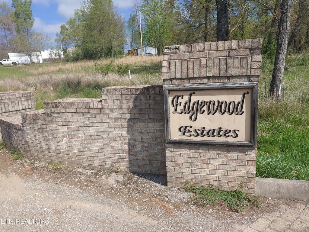 Edgewood Blvd, Oneida