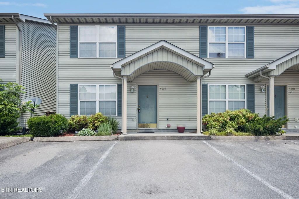 5508 Secluded Way, Knoxville