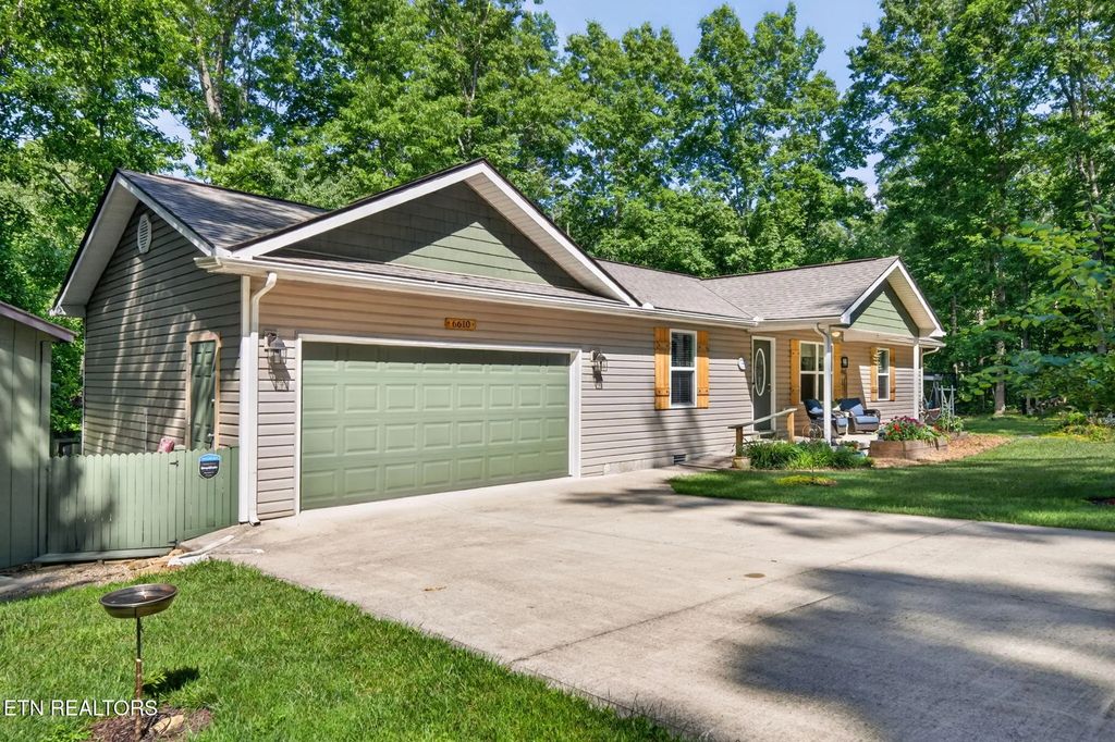 6610 Topez Drive, Crossville