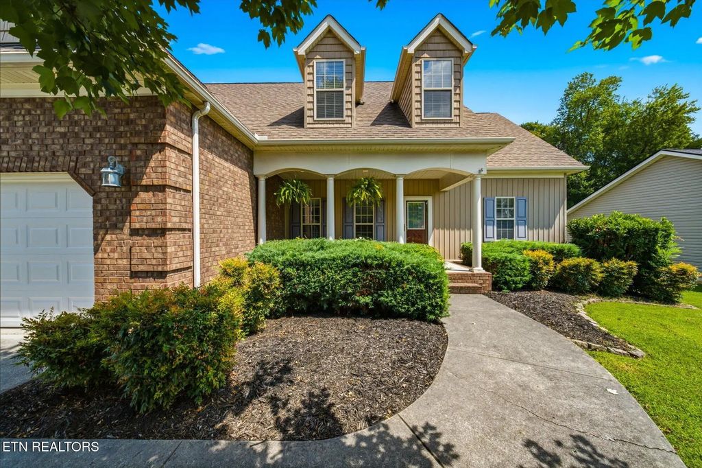 6848 Harvest Grove Lane, Knoxville