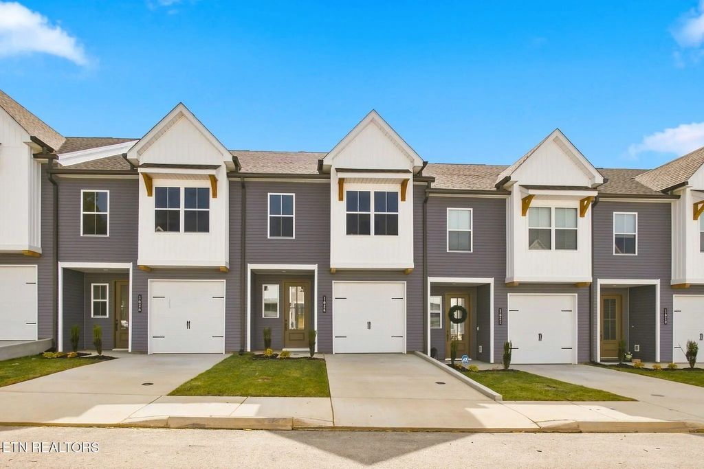 1626 Lateglow Way, Knoxville