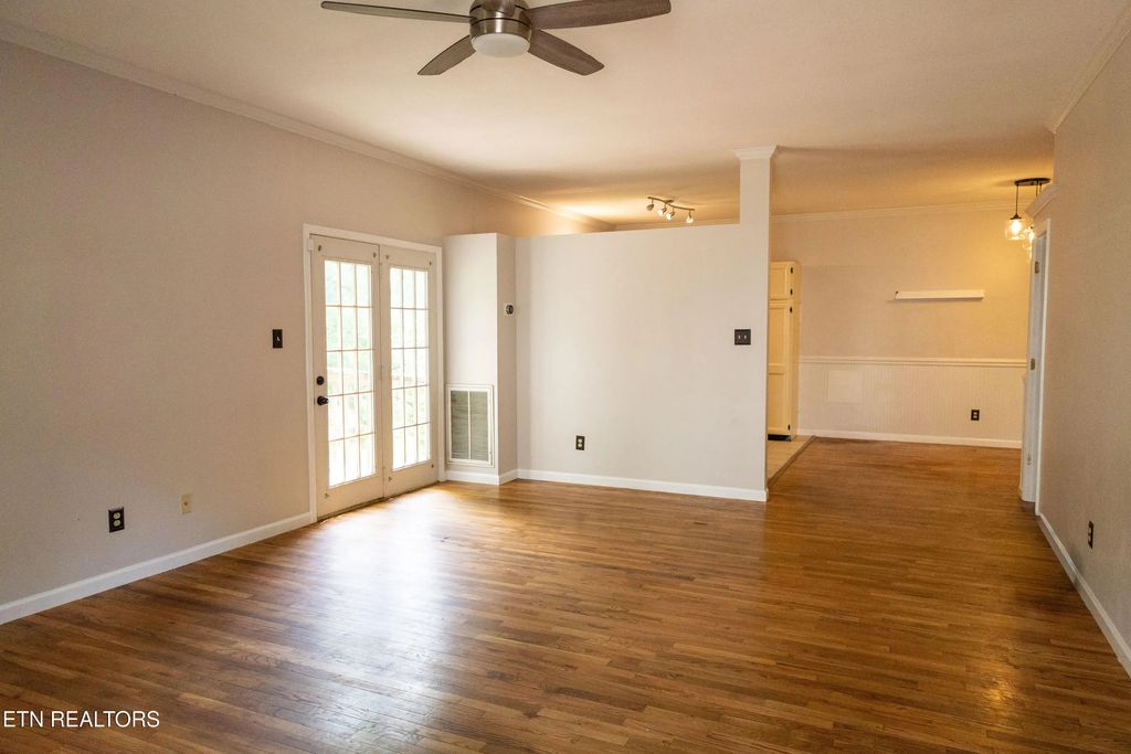 1728 Stone Hedge Drive, Knoxville