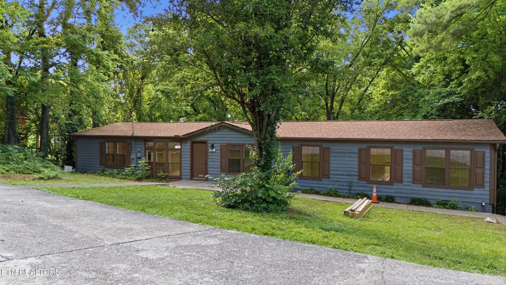 5001 Buffat Mill Rd, Knoxville