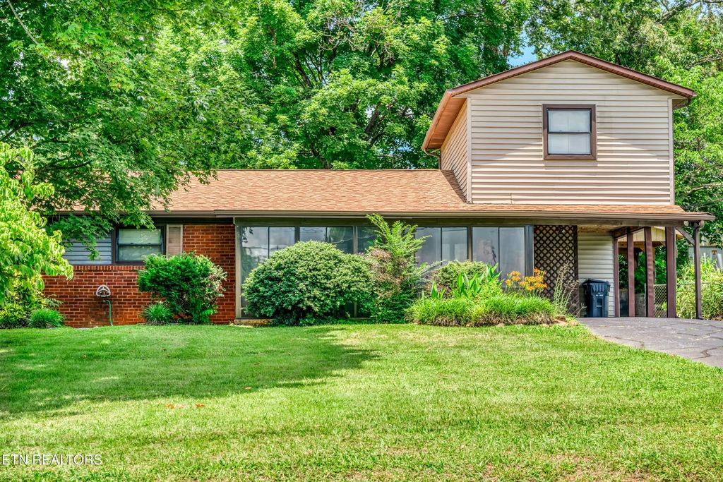 3107 Myrtlewood Drive, Knoxville