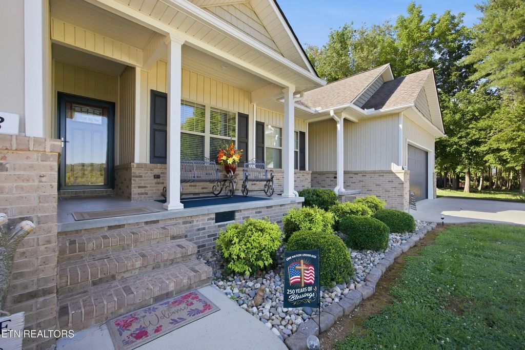 2753/2755 Highway 39w, Athens