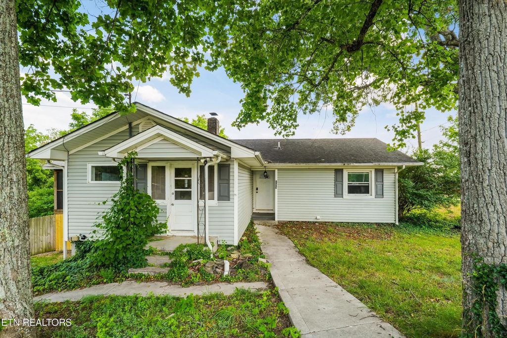 155 Kentucky Ave, Oak Ridge