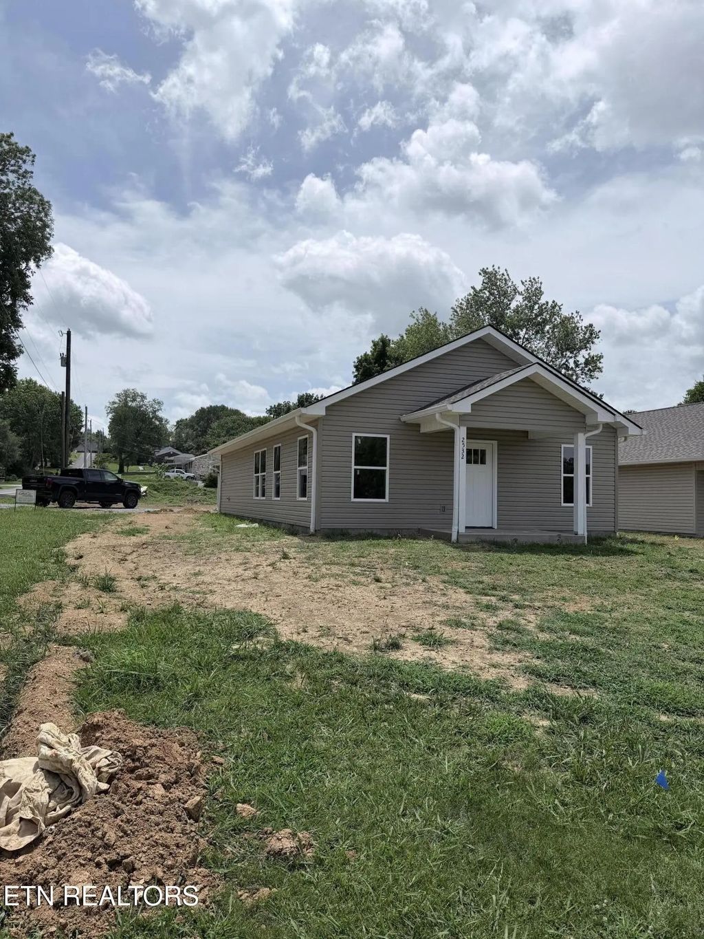 2532 E Clark Ave, Maryville