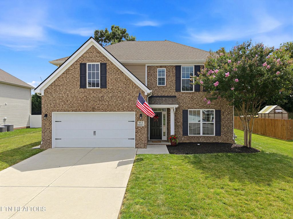 913 Brookwood Lane, Maryville