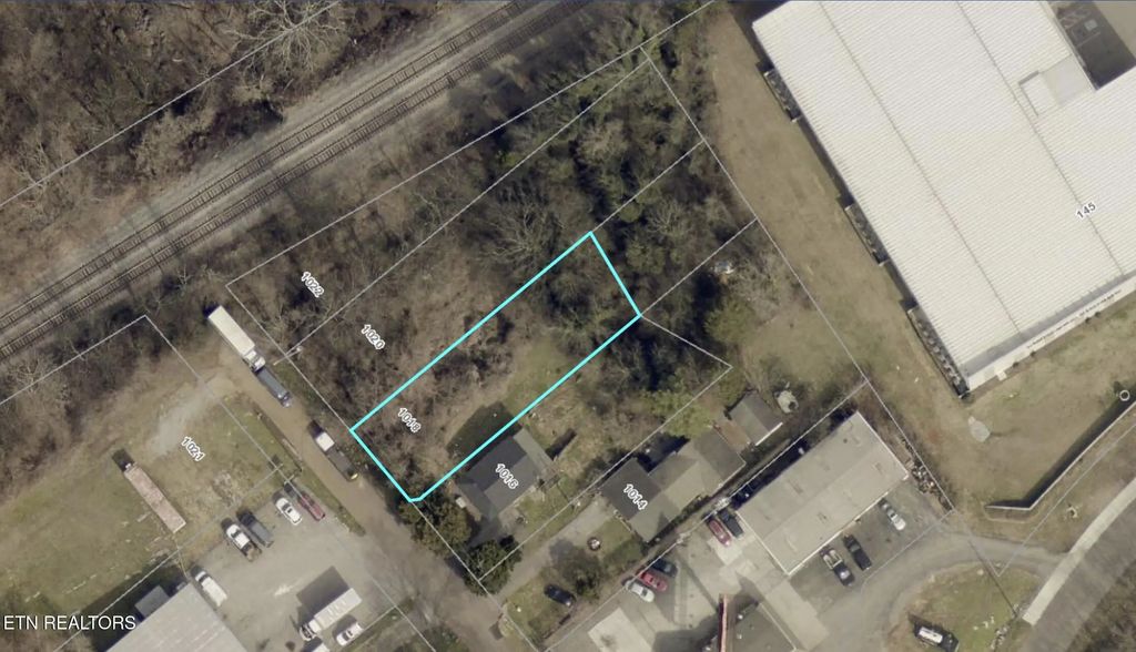 1018 Cedarwood St, Knoxville
