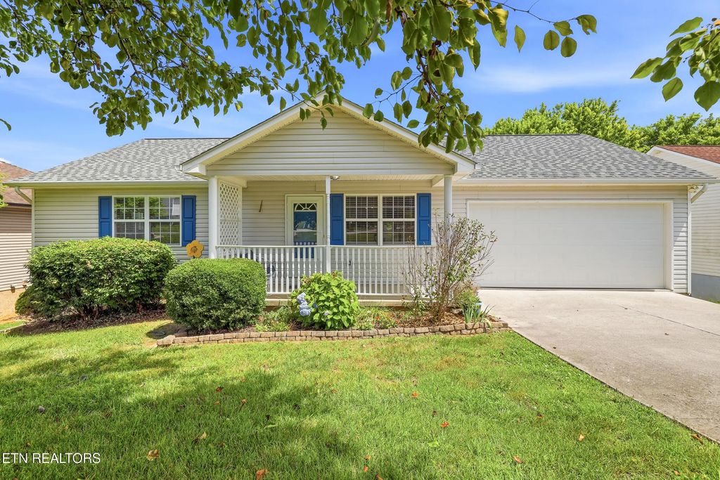 7544 Silveredge Rd, Knoxville