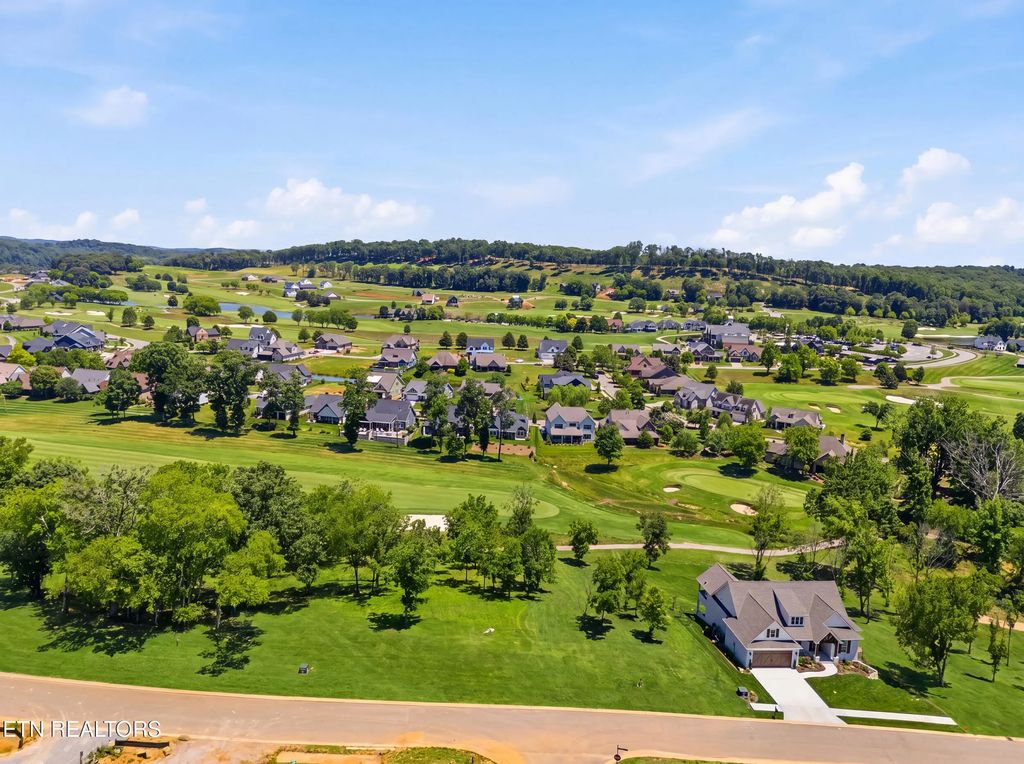 903 Mockingbird Lane, Loudon