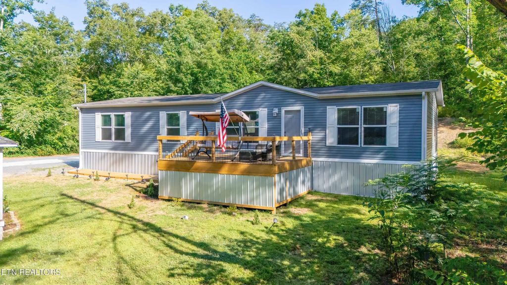 409 Bull Run Rd, Luttrell