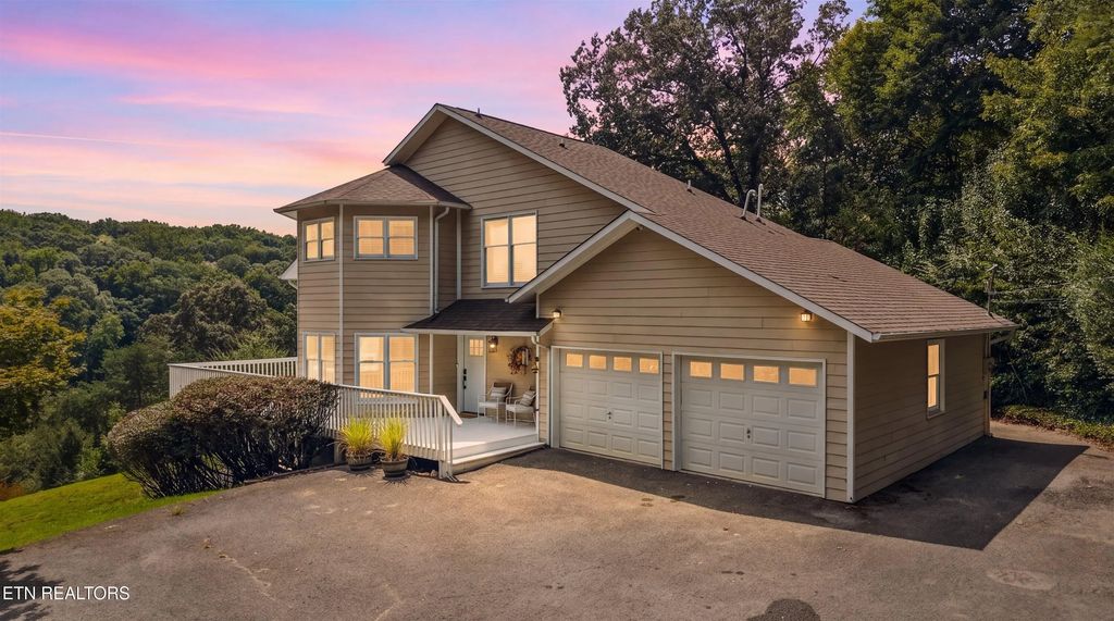 489 Jefferson Lane, Clinton