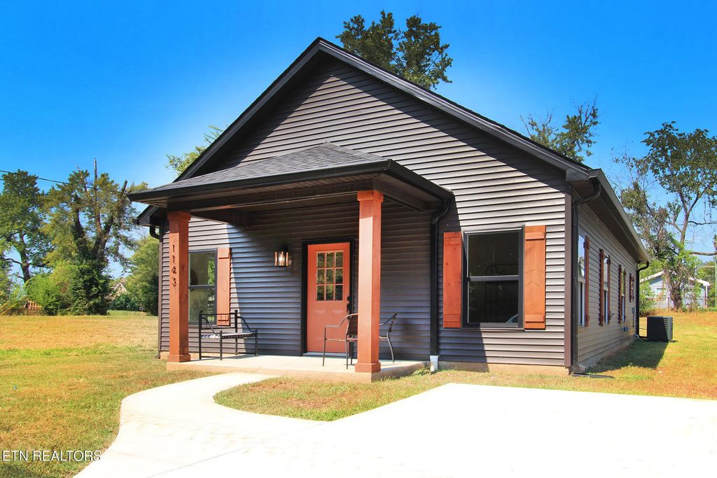 1143 Massachusetts Ave, Knoxville