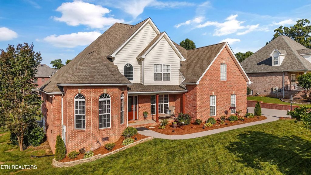 8031 Leclay Drive, Knoxville