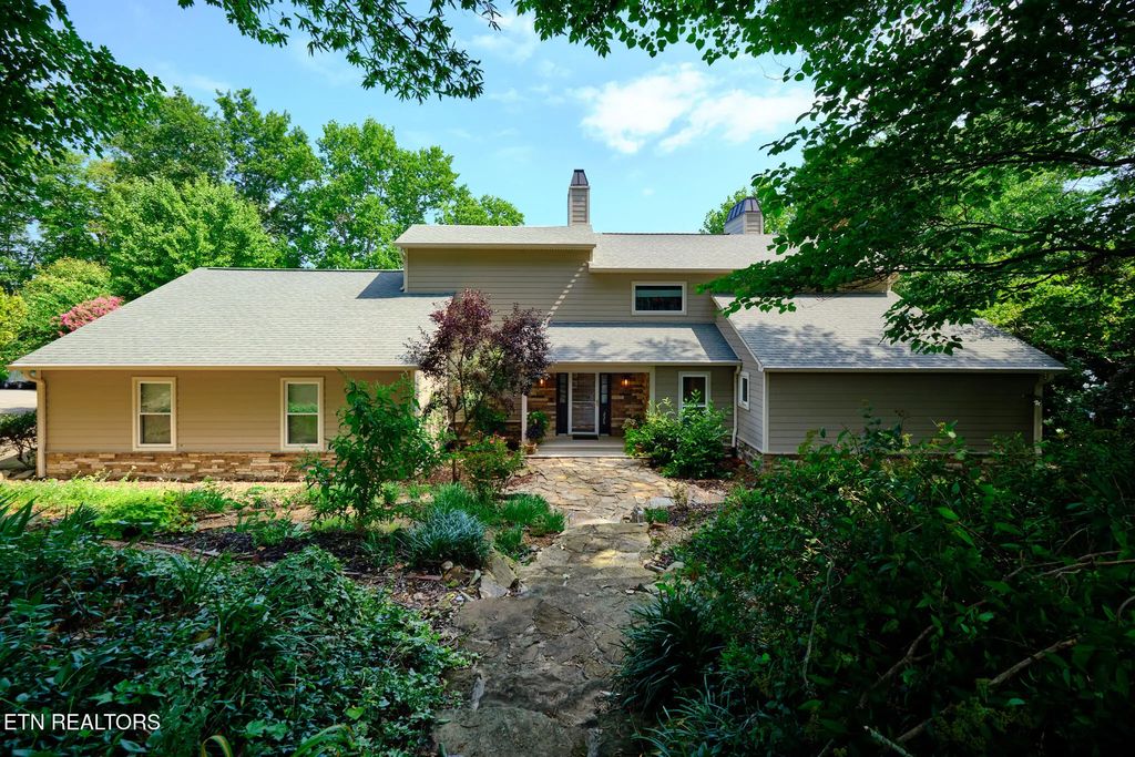 226 W Cove Drive, Greenback