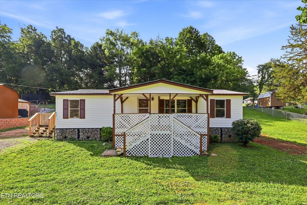 2136 Tuckaleechee Pike, Maryville