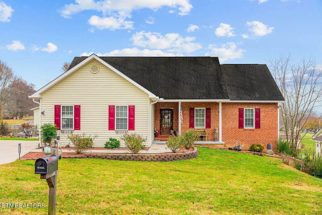 273 Washington St, Crossville
