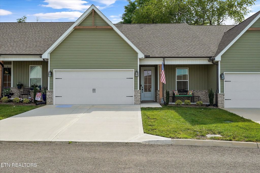 233 Elise Way, Lenoir City