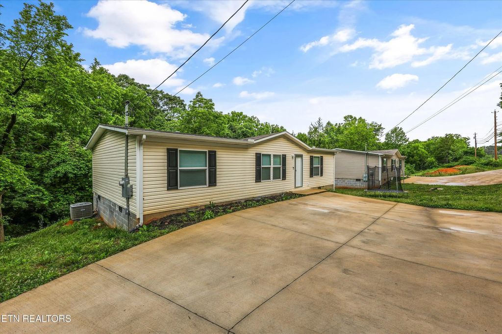 1487 Shields Ferry Rd, Morristown