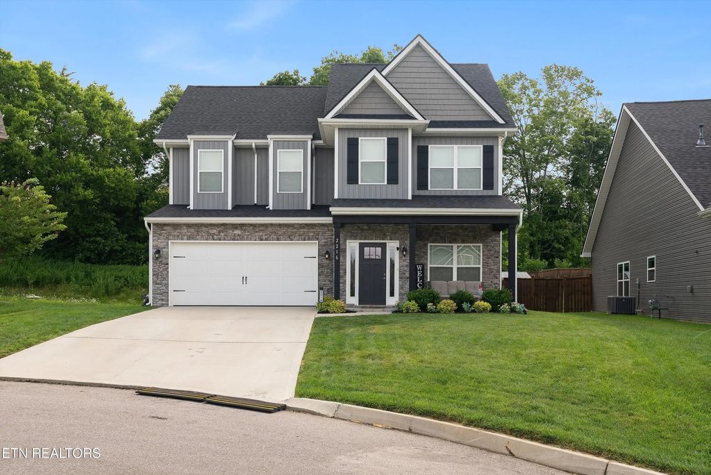 2216 Shylah Mia Lane, Knoxville