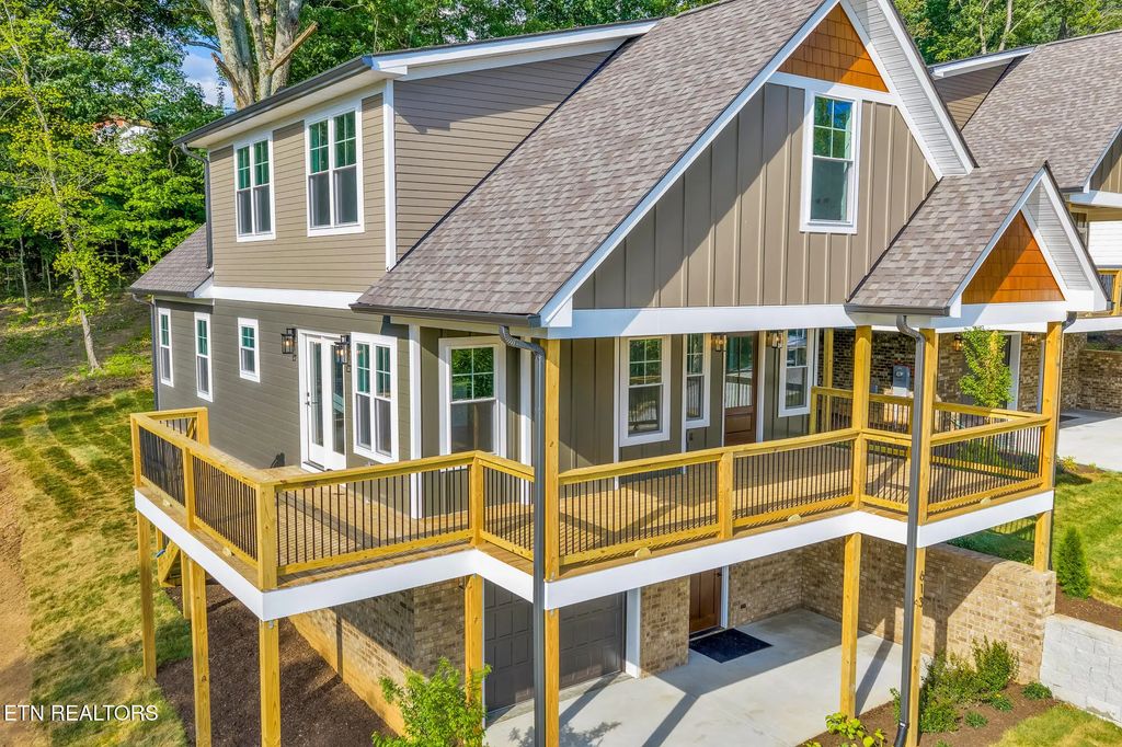 613 W View Rd, Chattanooga