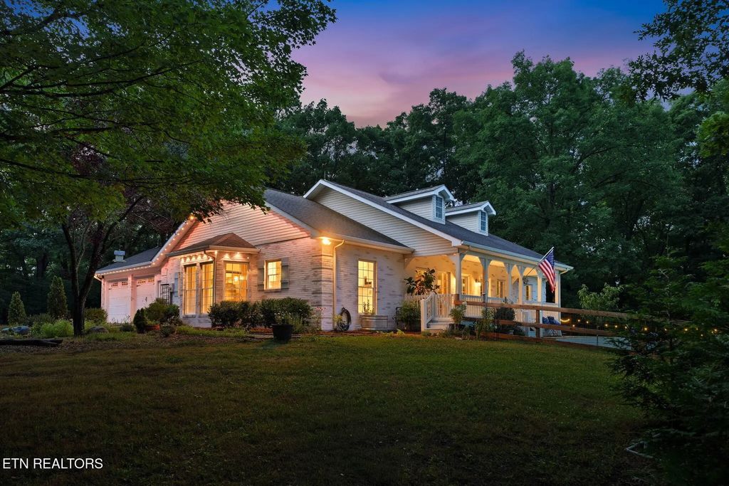 664 Armstrong Drive, Dandridge